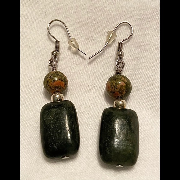 Designs By Janelle-Handmade Silver Wire Jewelry Moss Jade Bracelet with Earrings - Picture 11 of 13